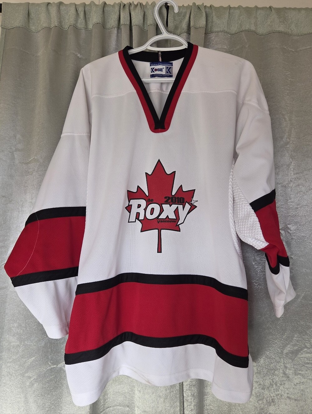 Kobe Hockey Jersey Size Adult S.